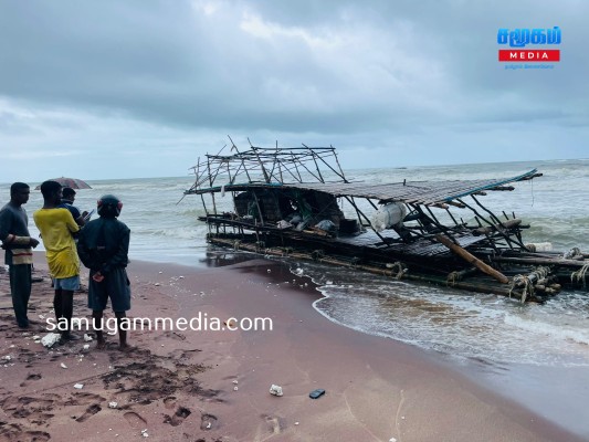 மட்டக்களப்பில் கரையொதுங்கிய மியன்மார் நாட்டு படகு - விசாரணை ஆரம்பம் 